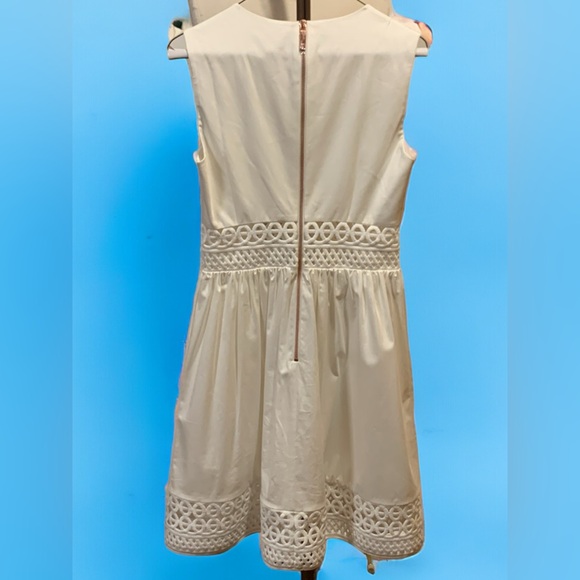 White dress Sleeveless Dress size 1 - Picture 2 of 4